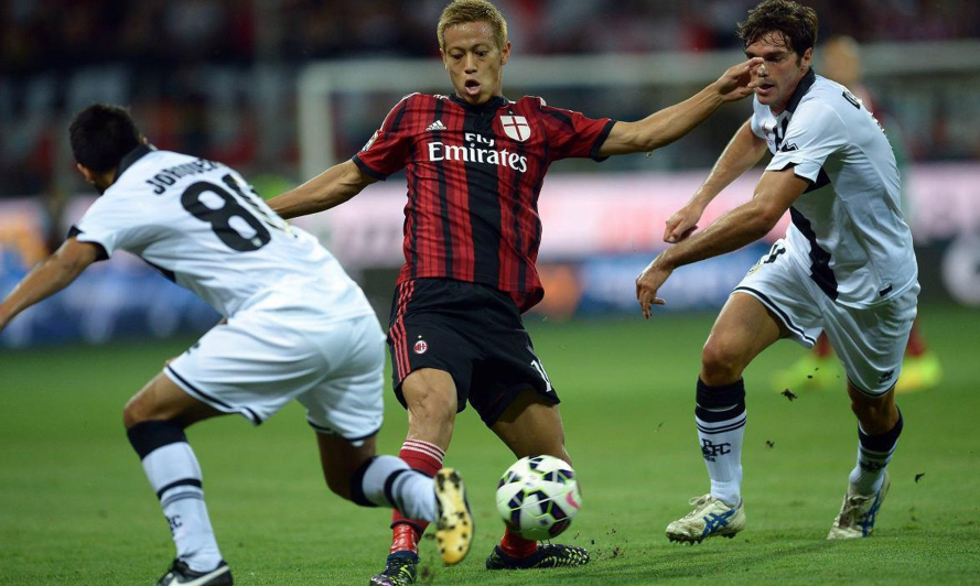 风云突变！帕纳辛奈科斯集结日官宣签约，荷甲版图或重绘，态度坚定，官宣口径保持一致的简单介绍开云体育