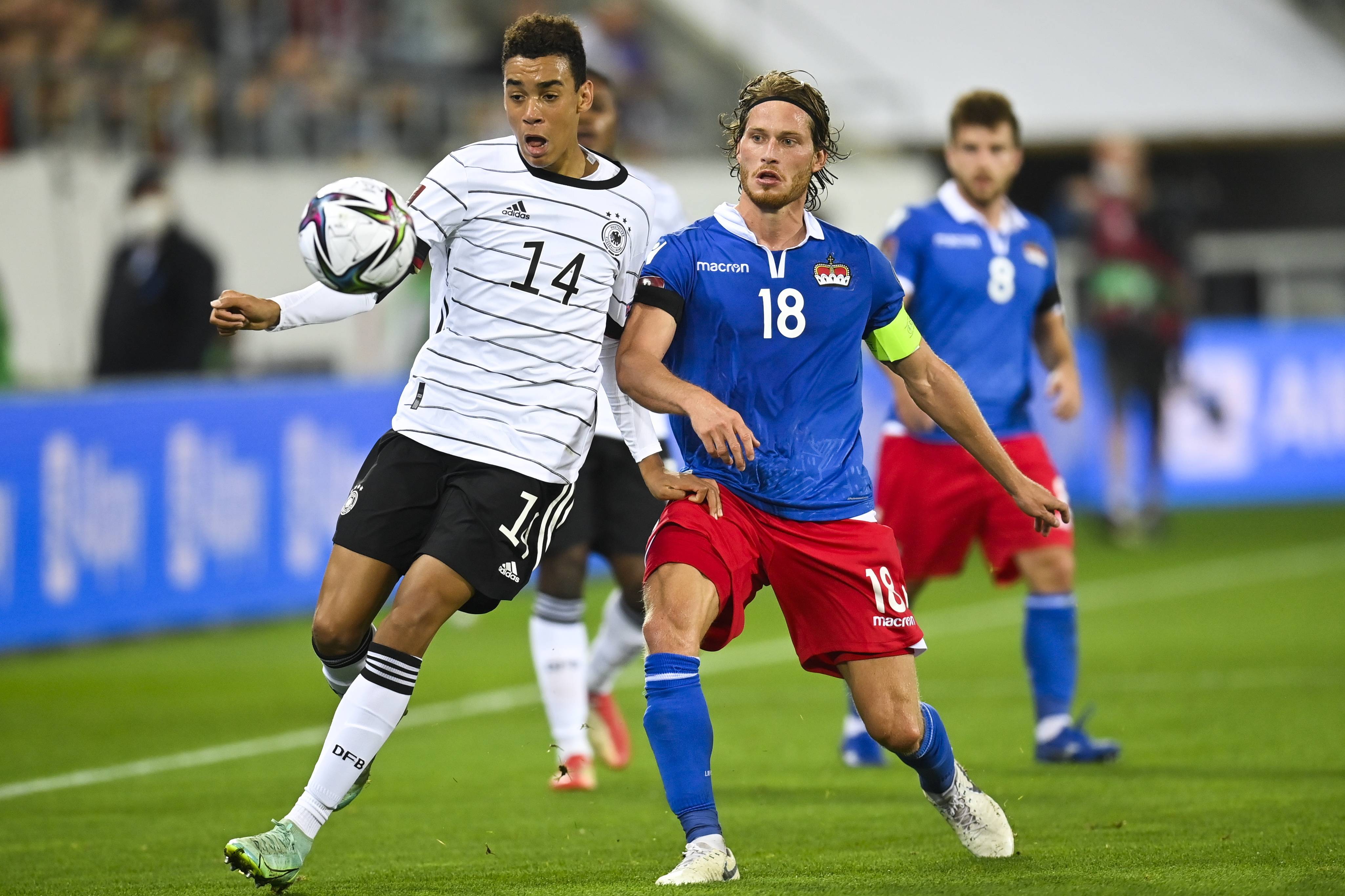 关于赛地聚焦：法甲赛前热度飙升，阿贾克斯篮板制胜，气氛紧张，数据趋势出现新变化的信息